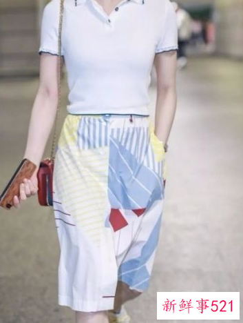 polo衫配什么裙子