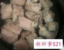 菱角和什么一起煲汤