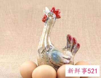 梦见鸡下蛋蛋壳破了点是什么意思