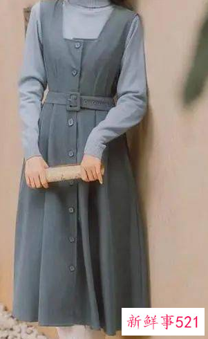秋冬季连衣裙怎么搭配衣服