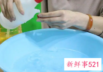 小苏打+白醋+洗洁精的作用
