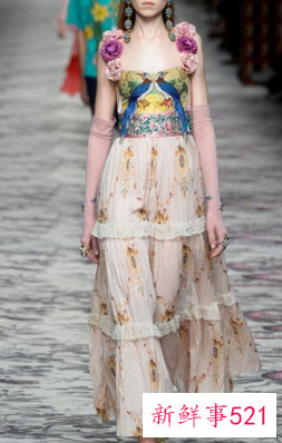 惊艳春夏大秀的荷叶边为什么不选它