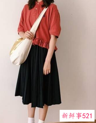 polo衫配什么裙子