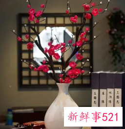 中式餐桌上适合摆什么花