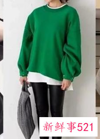 卫衣里面穿搭什么好看