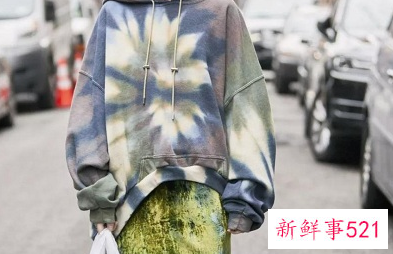 秋冬季连衣裙怎么搭配衣服