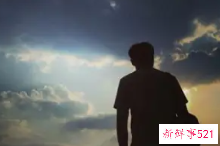 不问谁错总是第一个道歉的星男