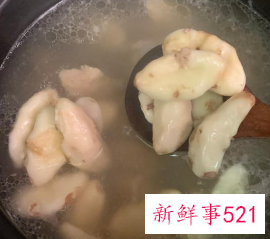菱角和什么一起煲汤