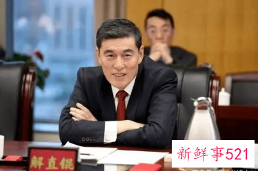 毛阿敏素颜现身李健音乐会