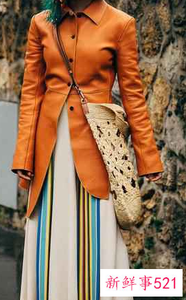 秋冬季连衣裙怎么搭配衣服