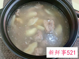 菱角和什么一起煲汤