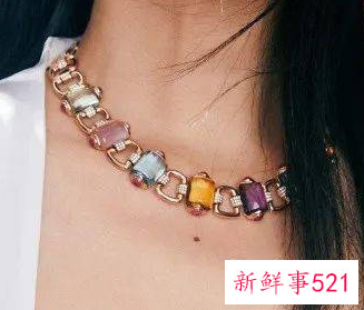 45岁女人戴什么项链好看