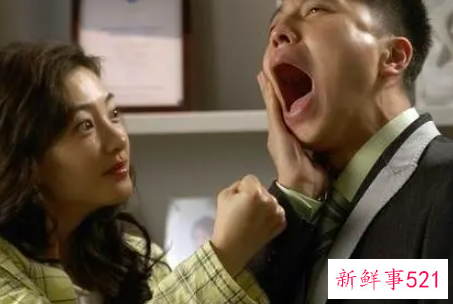 适当装傻帮你成功上位