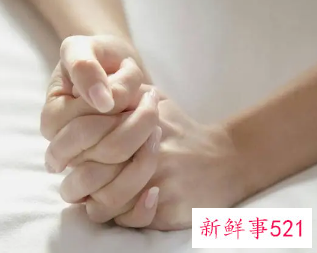 十指紧扣图片发朋友圈