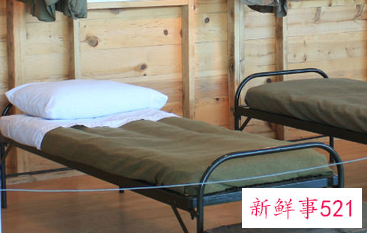 被子怎么叠成心形图