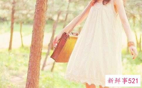 梦见女人穿裙子