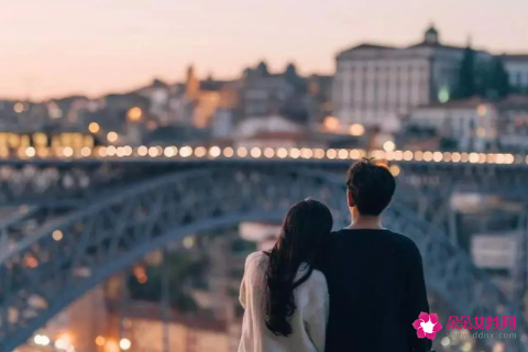 情侣们如何聊天感情更好