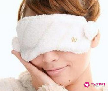 为什么热毛巾敷眼睛会很舒服