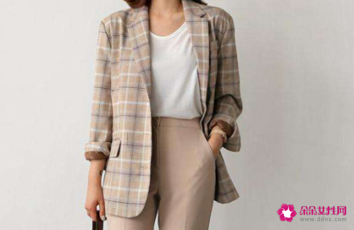 面试仪表礼仪打造黄金印象