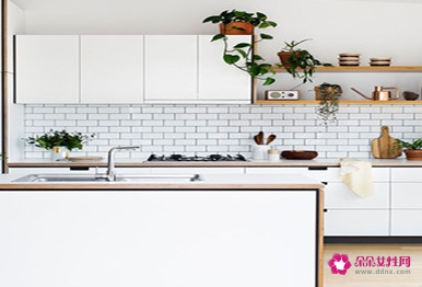 房屋西南角有水龙头好不好