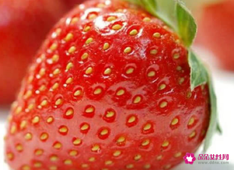草莓怎么挑比较甜