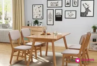 客厅餐桌上适合摆什么花