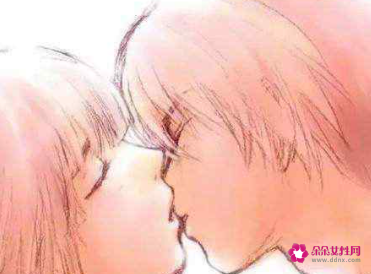 喜欢亲你嘴的男人是什么意思