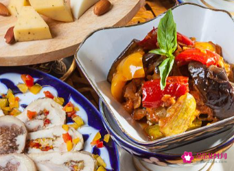 餐饮创业加盟好还是自己干