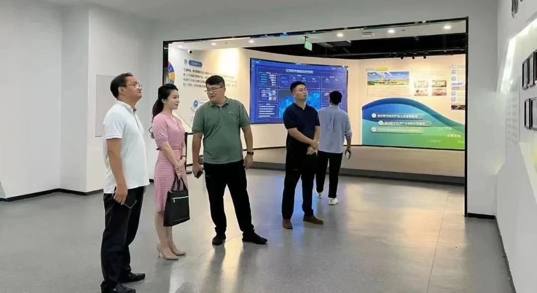 戴璐最全的照片，带你深入了解戴璐为什么”行“