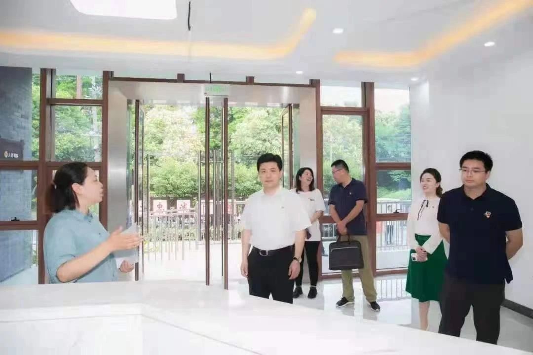 戴璐最全的照片，带你深入了解戴璐为什么”行“