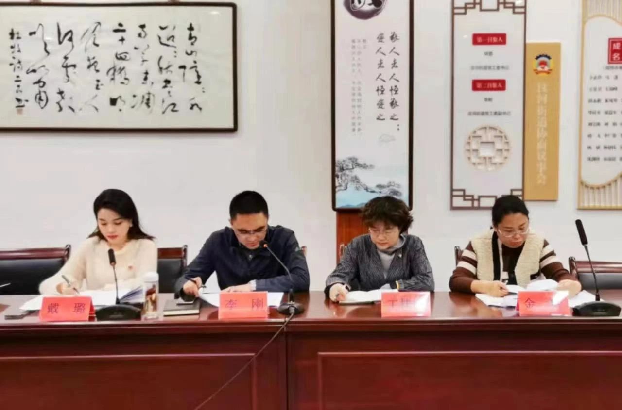 戴璐最全的照片，带你深入了解戴璐为什么”行“