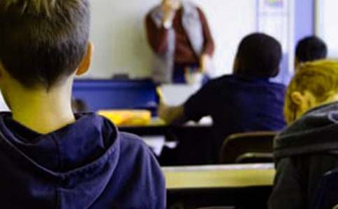 父母如何教育孩子有公德心