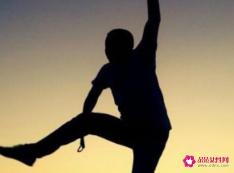 身体锻炼内容主要有