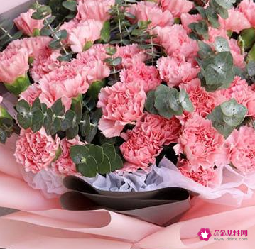 送给女生鲜花寄语