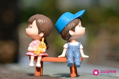 已婚女梦到和别的男人吵架