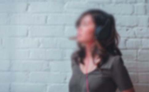 简短的形容女人气质的句子29条