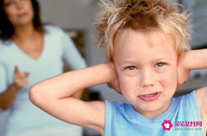 孩子老是不听话要怎么教育他才好哦