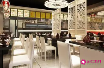 餐饮创业加盟好还是自己干