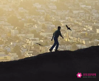 有人带动别人孤立你