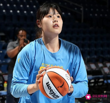 李月汝迎WNBA首胜，替补登场4分钟贡献2分2板