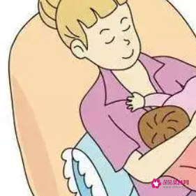 新生儿如何喂养母乳姿势