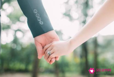 牵手的唯美句子