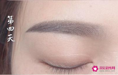绣眉后1至7天的变化