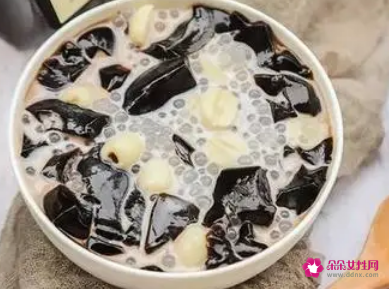 女性吃龟苓膏的副作用