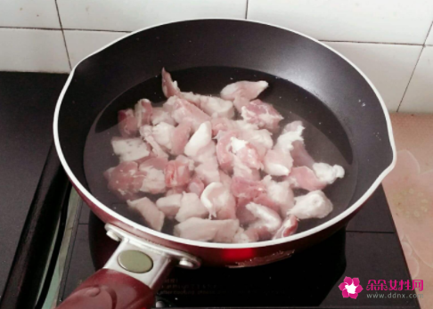 肉冷水下锅和热水下锅的区别