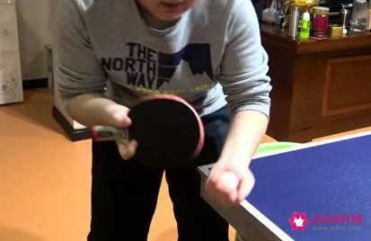 接乒乓球旋转球的方法有哪些