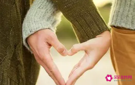 如果别的女人送老公东西