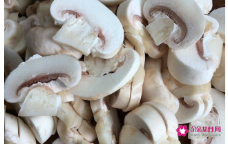 菌菇萝卜汤的做法