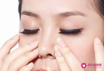 怎样将眼睛变大