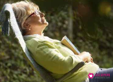 冬天晒太阳的最佳时间